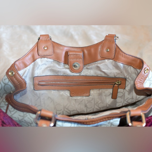 Calvin Klein Handbag - Picture 7 of 10